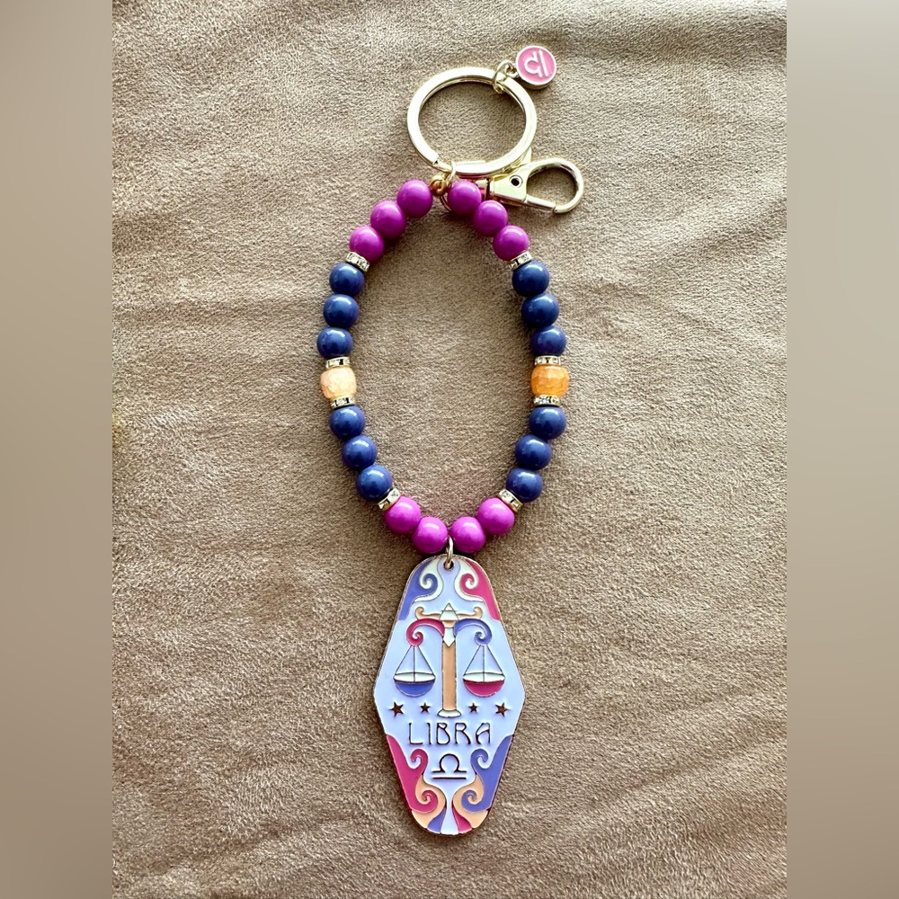 Zodiac Keychain - Picture 11 of 14